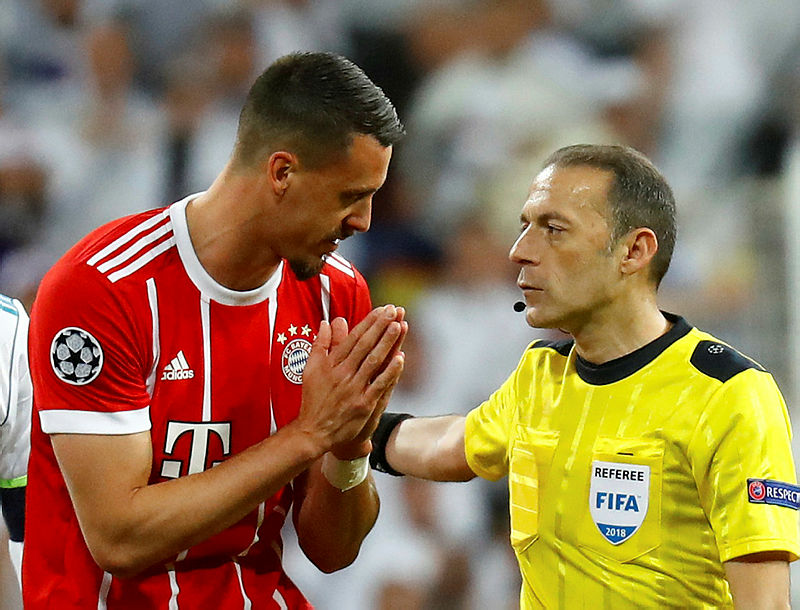 Alman Bild gazetesi Cüney Çakır’ı eleştirdi