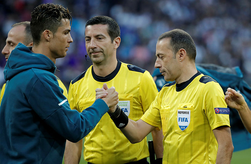 Alman Bild gazetesi Cüney Çakır’ı eleştirdi