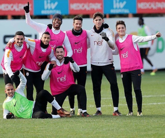 Ahmet Sivri, Galatasaray’la 2,5 yıllık sözleşme imzaladı