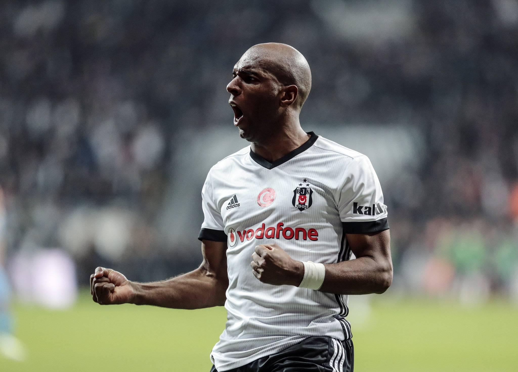 Ryan Babel’e teklif yağıyor!