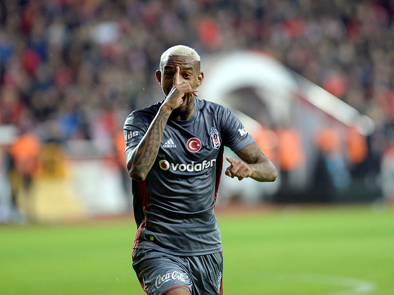 Beşiktaş’a Talisca’dan kötü haber