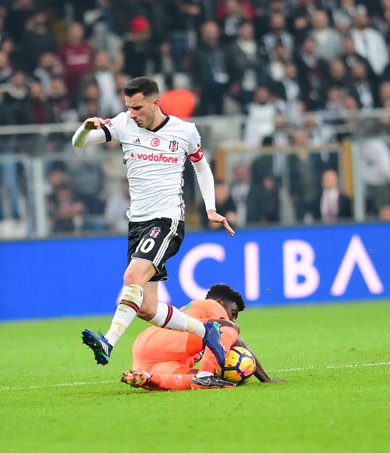 Oğuzhan Özyakup’a Cenk Tosun’lu Everton talip!