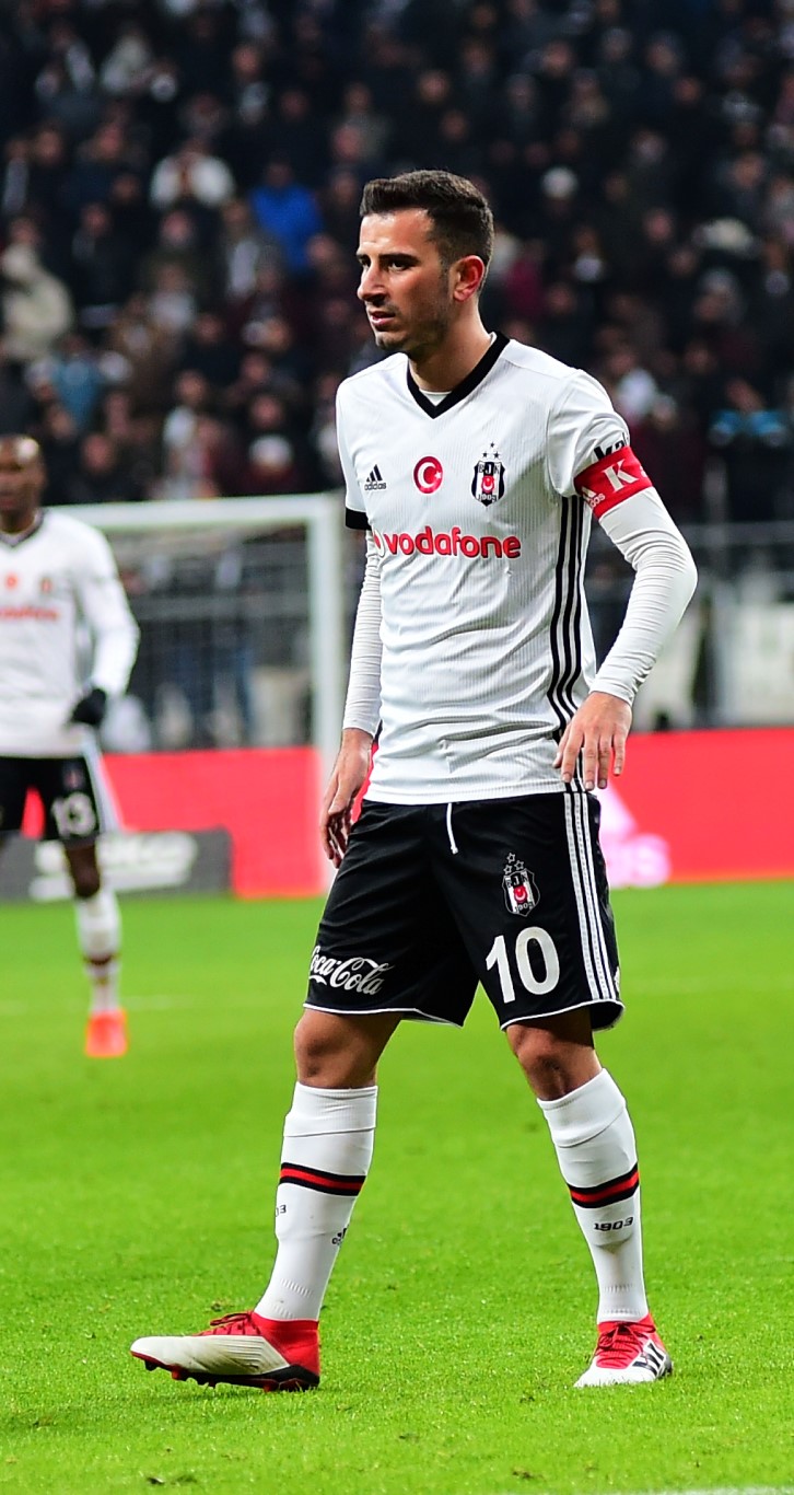 Oğuzhan Özyakup’a Cenk Tosun’lu Everton talip!