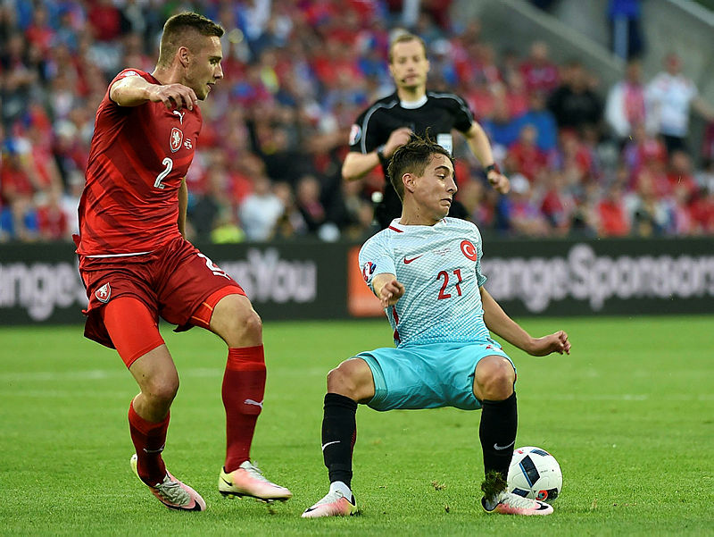 Çek basınından G.Saray için Kaderabek iddiası!