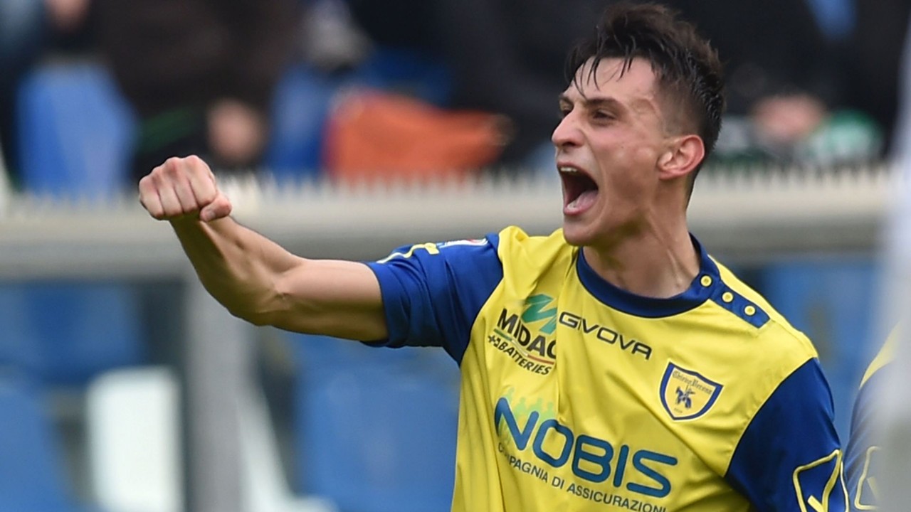 Gomis’in yanına İtalyan Forvet