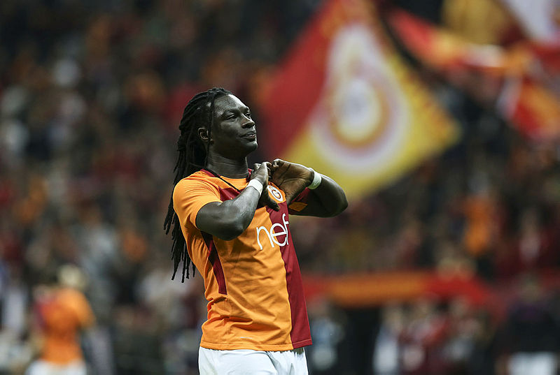 Gomis 1 golle 2 kuş vuracak