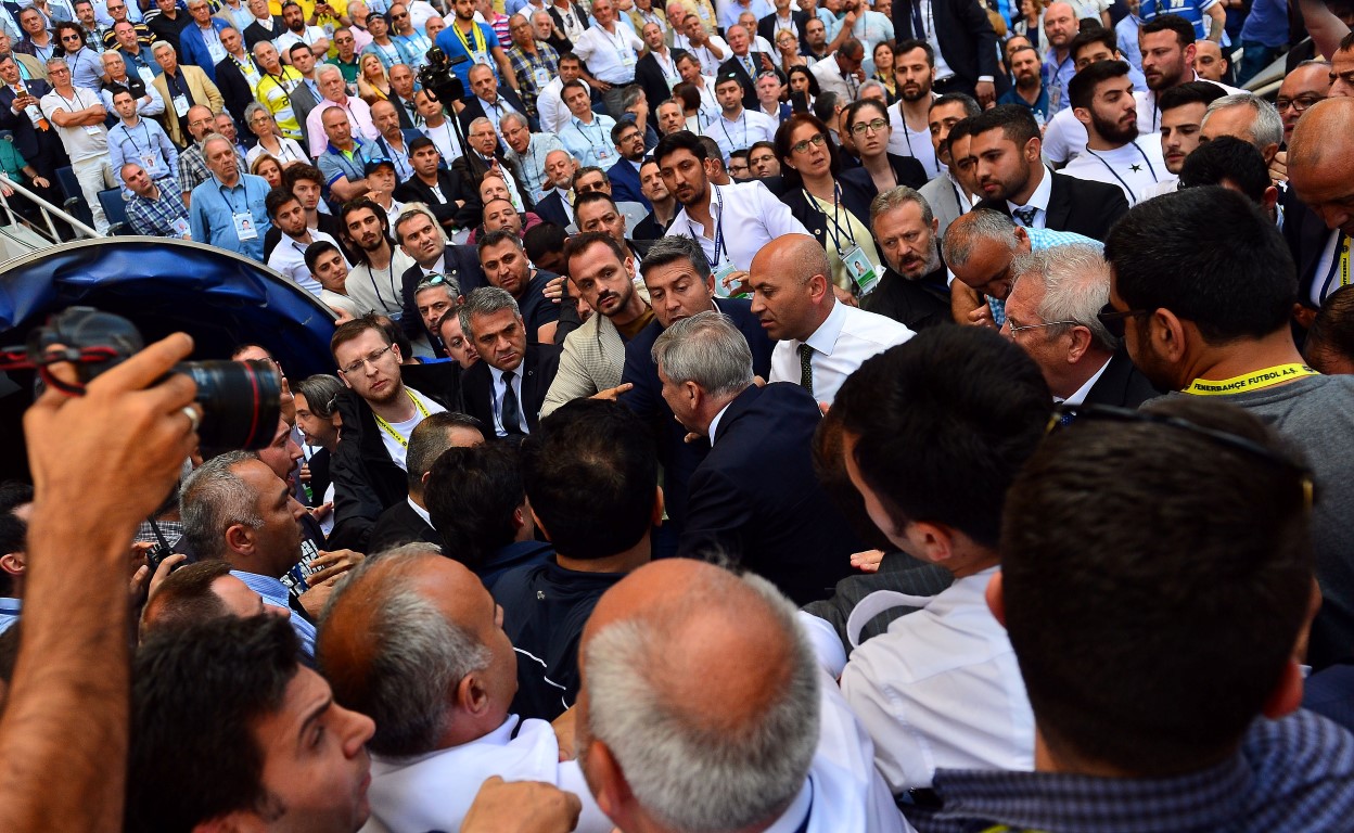 Fenerbahçe başkanını seçiyor! Kadıköy’de tarihi gün