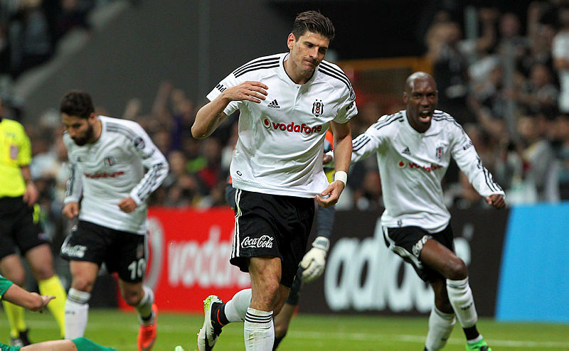 Beşiktaş golcülerini tutamıyor!