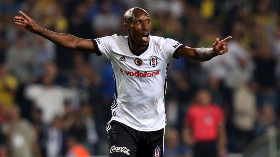 Burak Yılmaz Beşiktaş için transferleri bekliyor