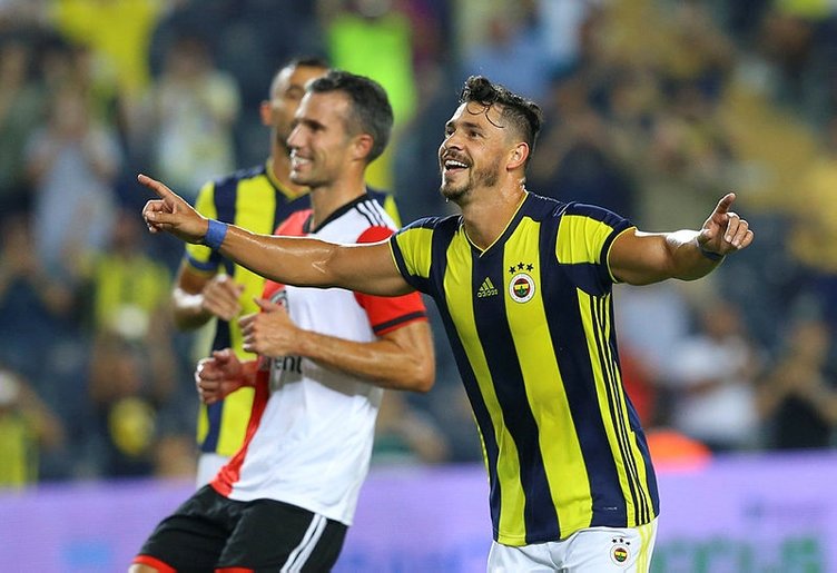 Rıdvan Dilmen Beşiktaş, Fenerbahçe ve Galatasaray’ın transfer gündemini değerlendirdi