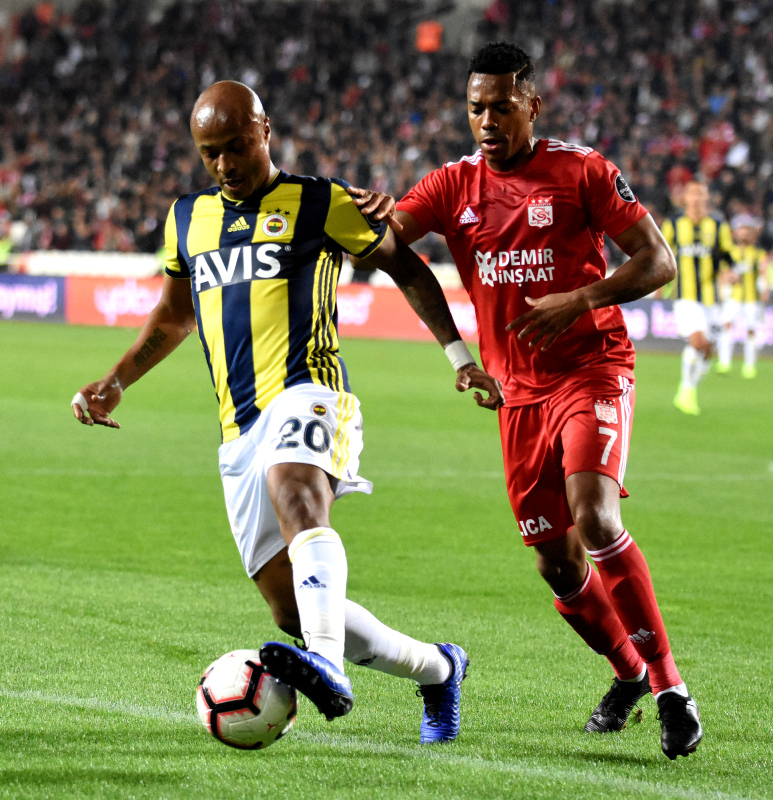 Sivasspor - Fenerbahçe maçını spor yazarları böyle değerlendirdi
