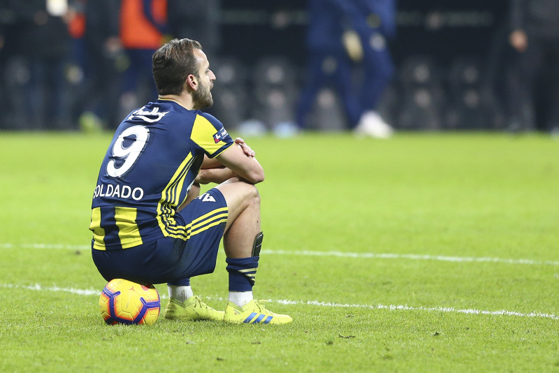 Fenerbahçe’de Ersun Yanal’a yeni sezon hediyesi!