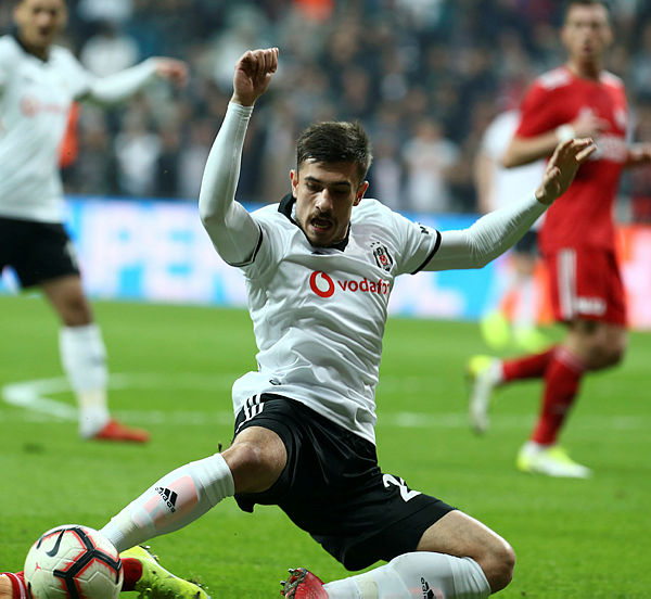 Beşiktaş’ın yeni hocası belli oldu! İşte hazırladığı rapor...