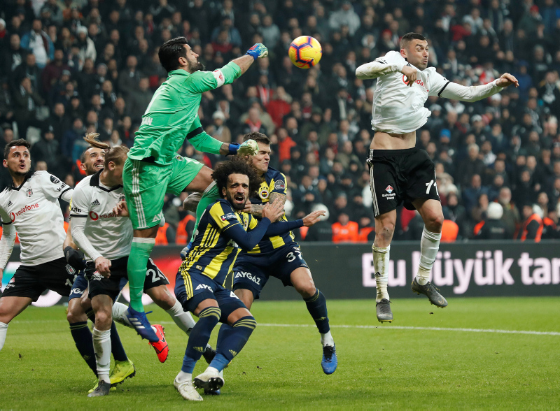 Fenerbahçeli taraftarlardan Volkan Demirel’e büyük tepki!