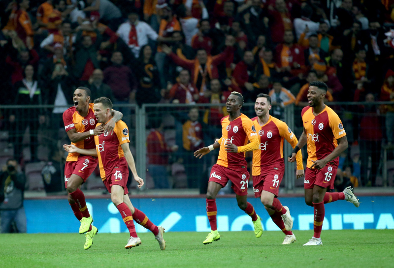 Fenerbahçe - Galatasaray derbisinin sürpriz ilk 11’leri!