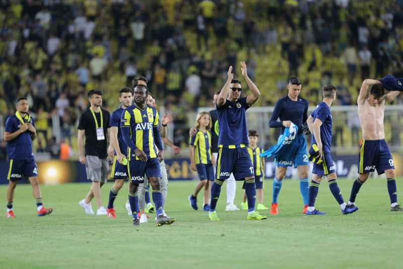 Fenerbahçe’de şok ayrılık! İpleri kopardı