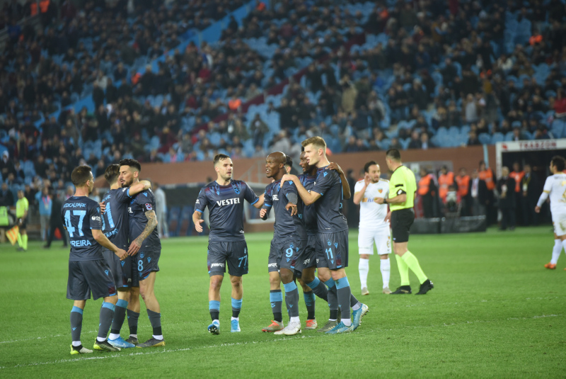Trabzonspor’un yıldızı Sörloth sosyal medyayı salladı