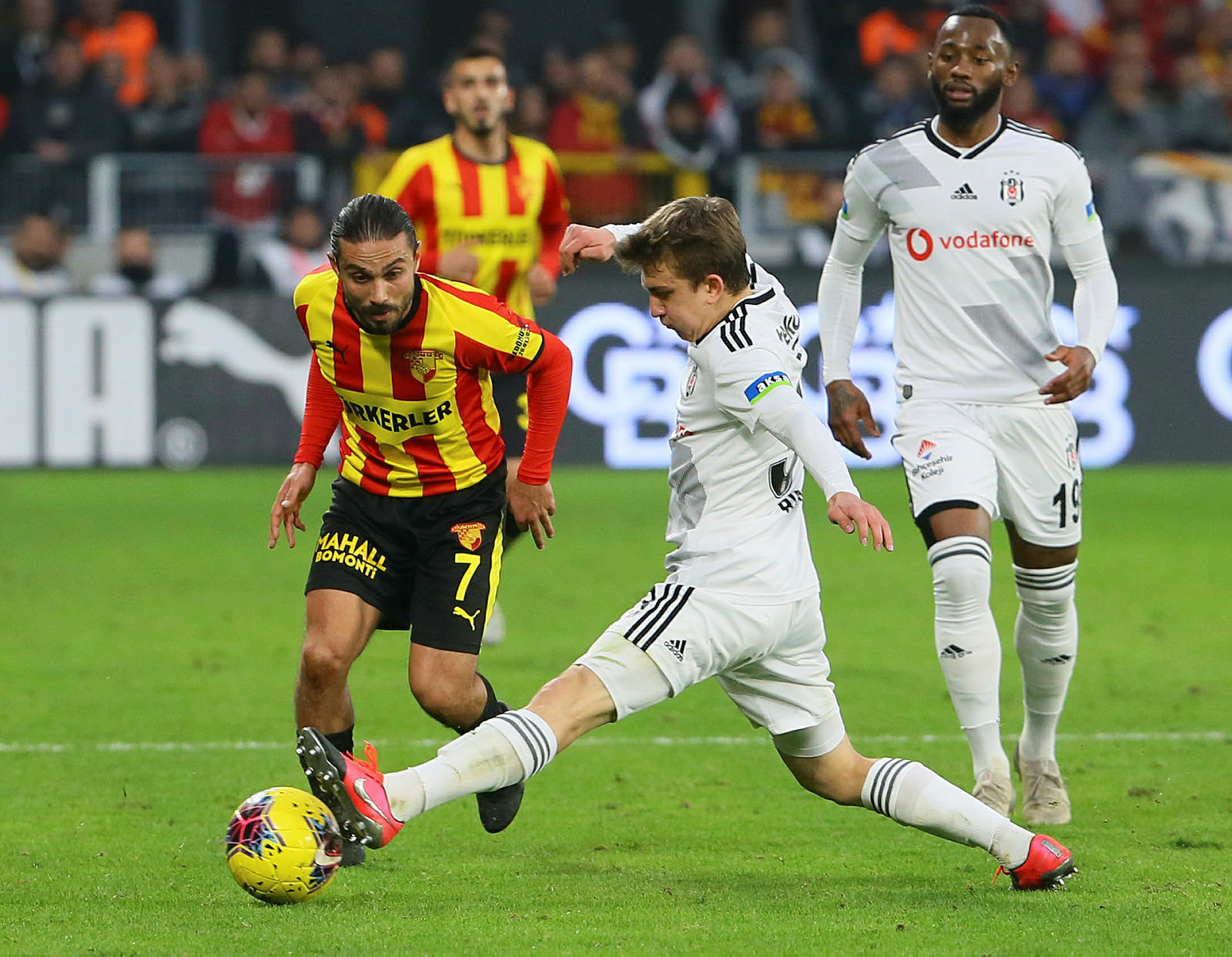 Genç yıldız adayı mest etti! ’’40 yıllık Beşiktaşlı gibi’’