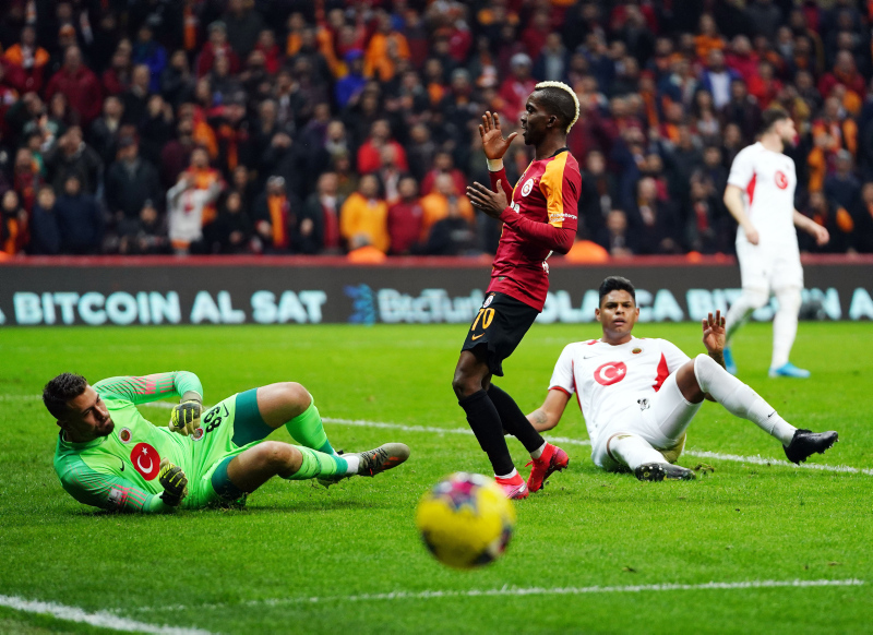 Galatasaray’da Onyekuru harekatı! İşte yapılan teklif