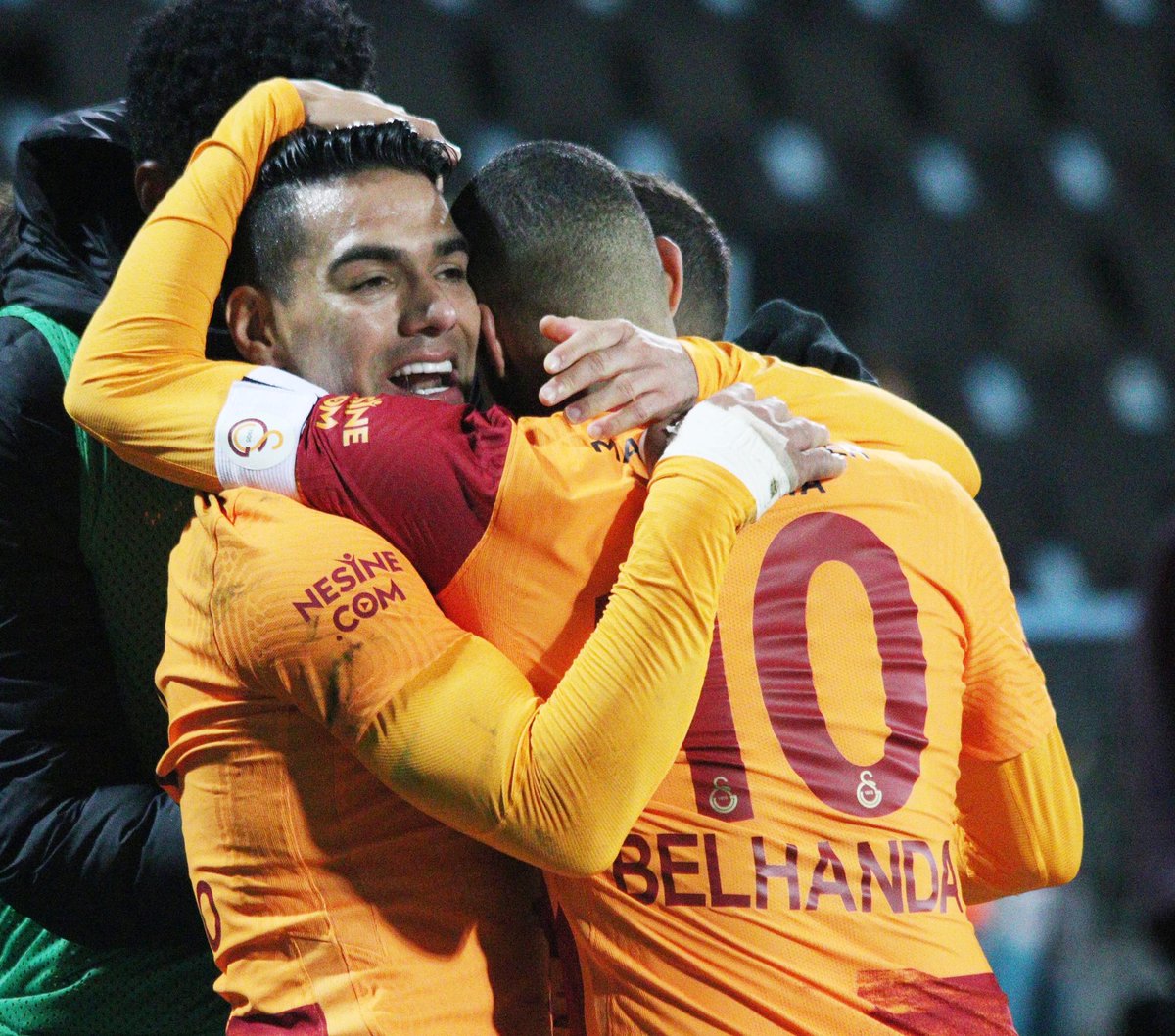 Galatasaray’a transferde dev rakip! Resmen devrede