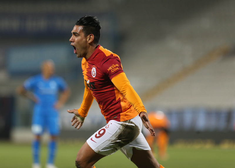 Galatasaray’da Falcao krizi büyüyor! Yönetim ile görüştü