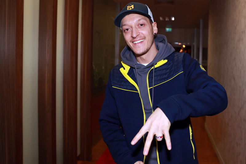 Fenerbahçe’nin Mesut Özil transferinde Amine Gülşe etkisi! Hayaline kavuştu