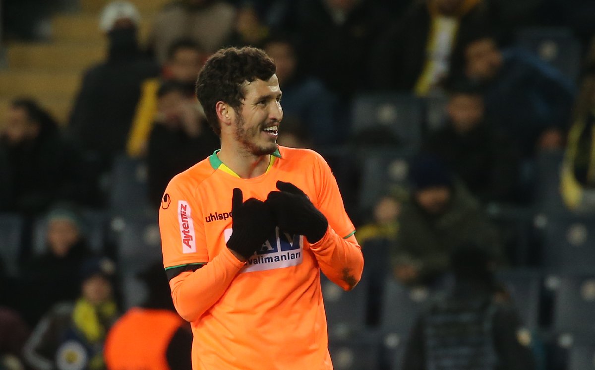 Salih Uçan’ın menajerinden Galatasaray cevabı! Transfer...