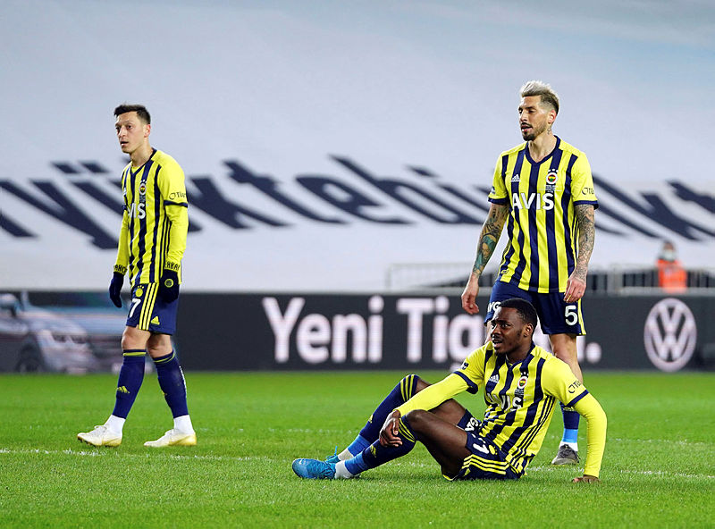 Son dakika Fenerbahçe haberi: Christoph Daum ile ilgili gündemi sarsacak iddia! 2 haftadır...
