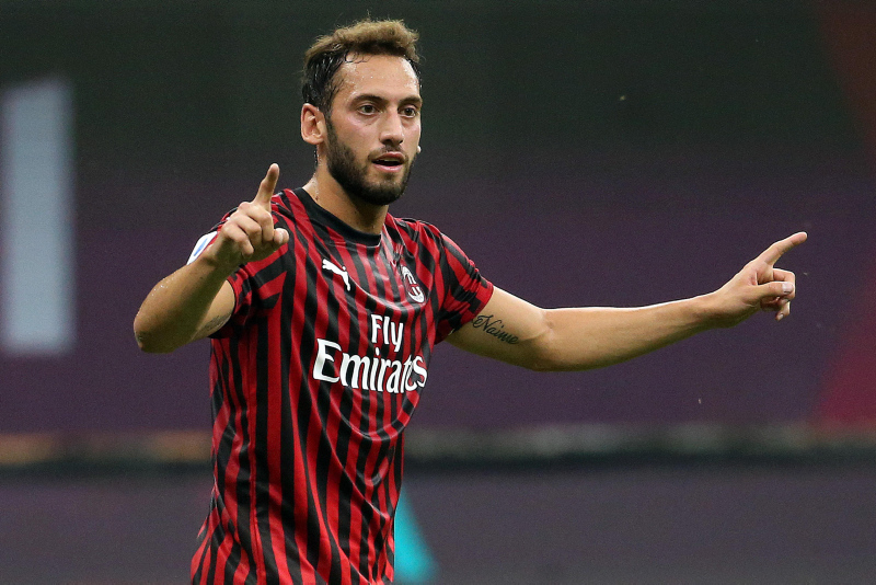 Son dakika spor haberleri: Hakan Çalhanoğlu patlaması! Galatasaray taraftarı çılgına döndü