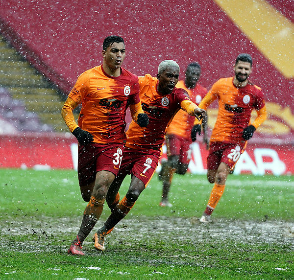 Son dakika spor haberi: Galatasaray’a Mısır’dan bir transfer daha! İşte o isim...