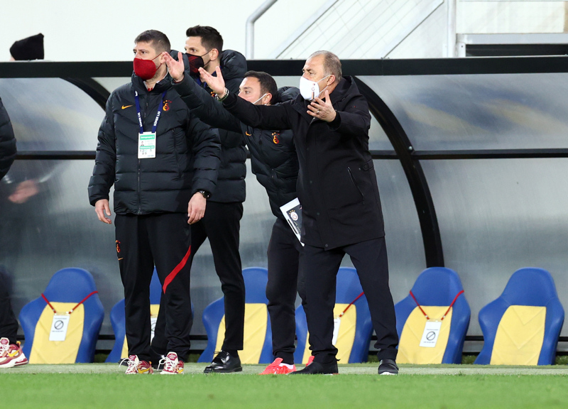 Son dakika spor haberleri: Erman Toroğlu’ndan sert sözler! Galatasaray’ı çıtır çıtır yediler