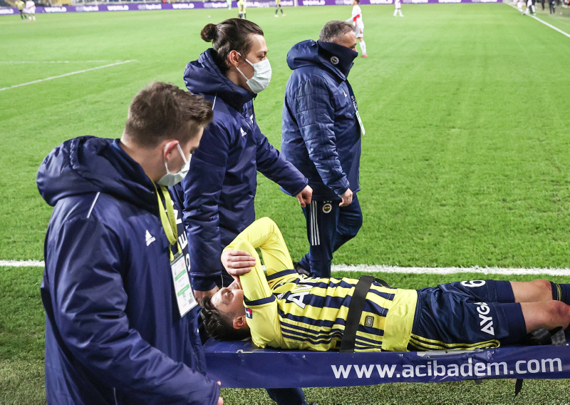 Spor yazarlarından Fenerbahçe - Antalyaspor maçı ardından flaş yorumlar!