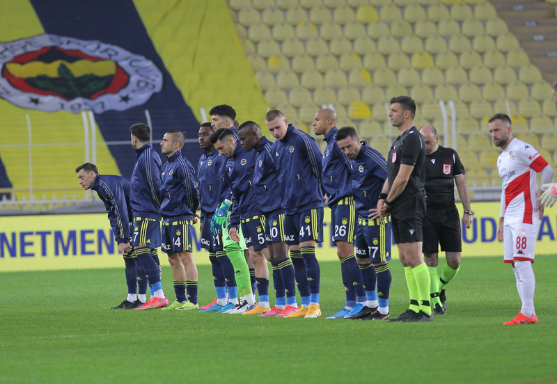 Spor yazarlarından Fenerbahçe - Antalyaspor maçı ardından flaş yorumlar!