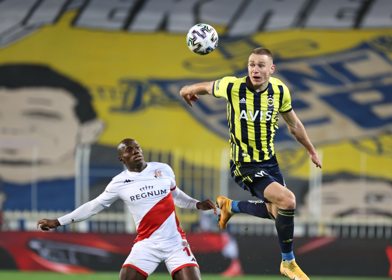 Son dakika spor haberleri: Fenerbahçe’de Erol Bulut’tan flaş karar! Konyaspor maçı öncesi...