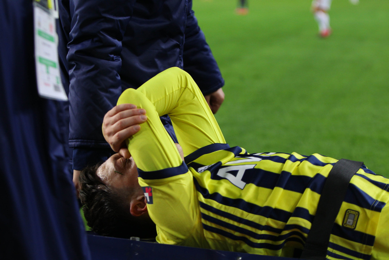 Son dakika spor haberi: Fenerbahçe’de Mesut Özil’den kötü başlangıç! Kariyerinde...
