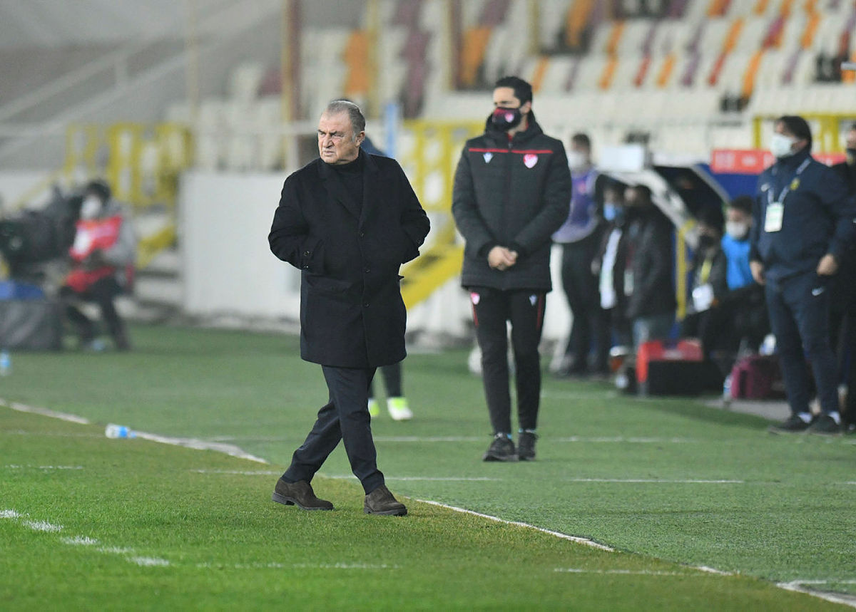 Son dakika spor haberleri: Galatasaray’da Fatih Terim sessizliğini bozdu! Belhanda kararı sonrası...