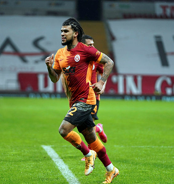Son dakika spor haberleri: Fatih Terim Galatasaray-Rizespor maçında çıldırdı! Gel burada göster