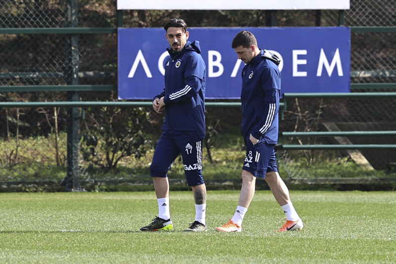 Şampiyonluk yolunda en keskin viraj! İşte 8 maddede Beşiktaş ve Fenerbahçe’nin son durumu