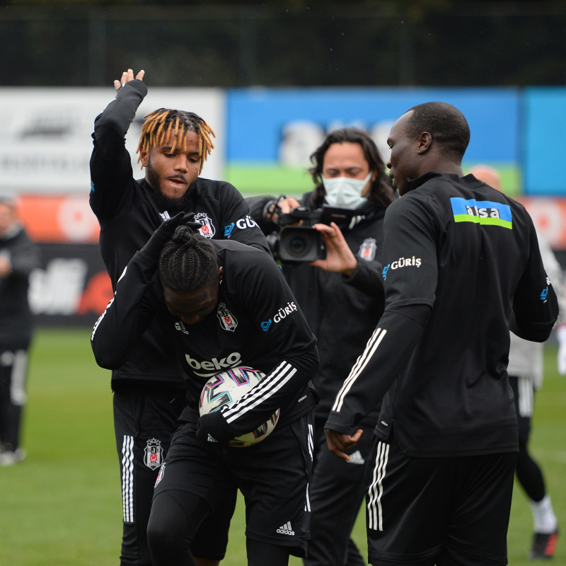 Şampiyonluk yolunda en keskin viraj! İşte 8 maddede Beşiktaş ve Fenerbahçe’nin son durumu