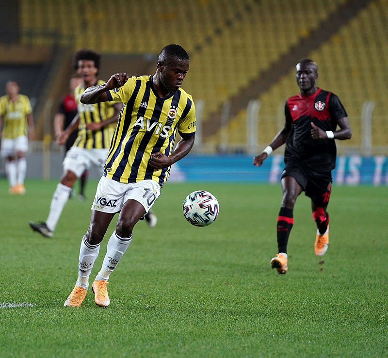 Fenerbahçe’de Samatta’nın sözleşmesinde flaş detay! Sezon sonunda...