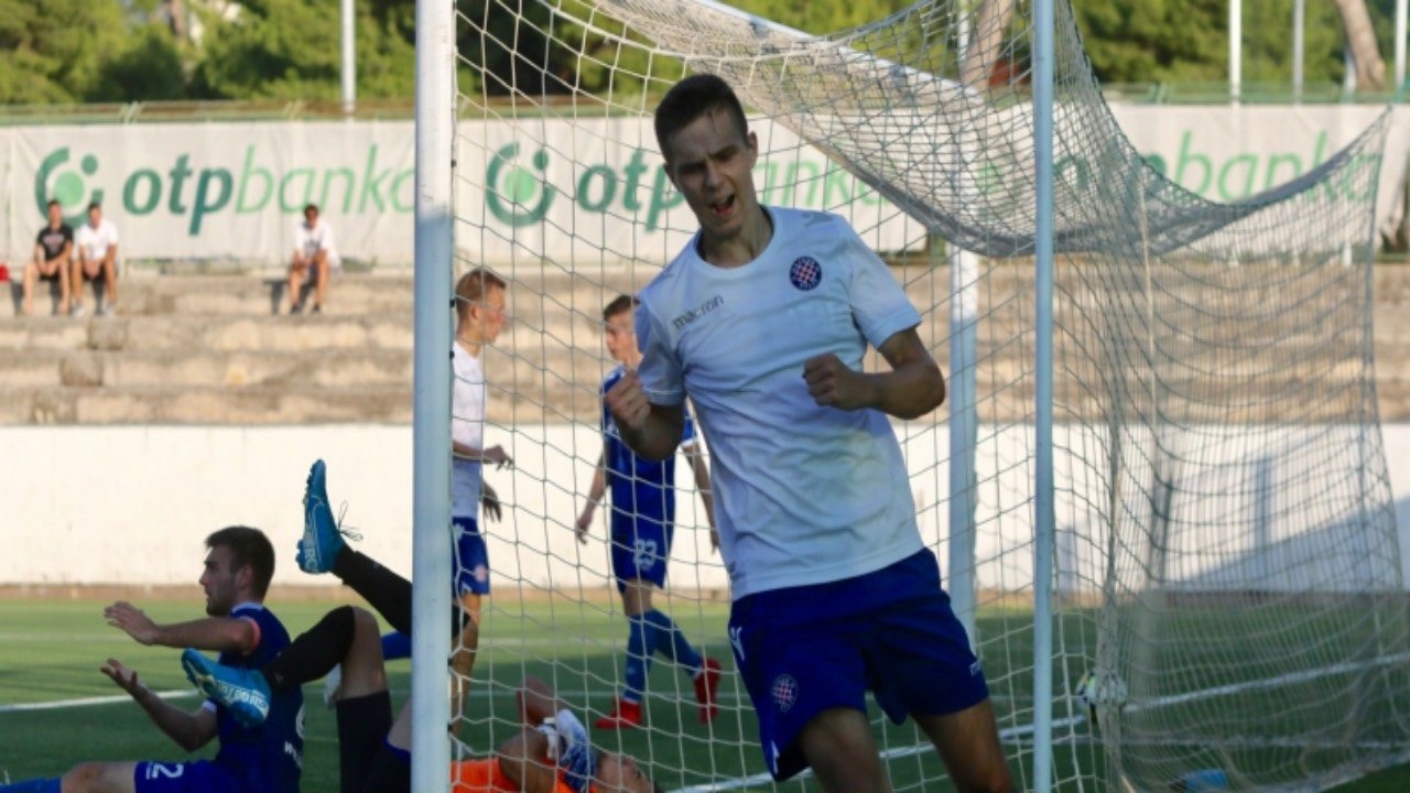 Son dakika spor haberleri: Galatasaray ve Trabzonspor o isim için transferde karşı karşıya geldi!