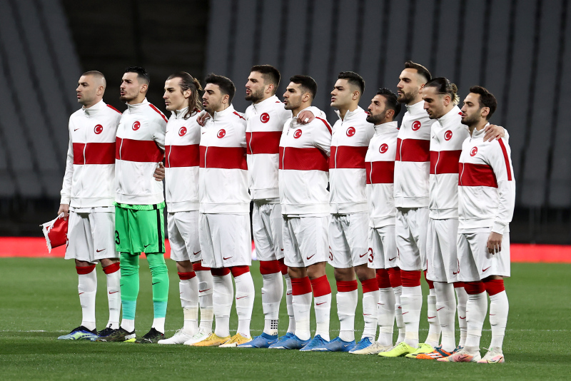Son dakika spor haberi: Türkiye - Hollanda maçı sonrası Burak Yılmaz’a büyük övgü! Milli Takım’ın alfası
