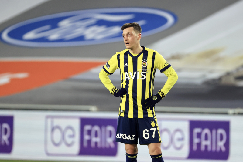 Son dakika Fenerbahçe haberleri: Mesut Özil’den büyük fedakarlık! Dönüş tarihi belli oldu