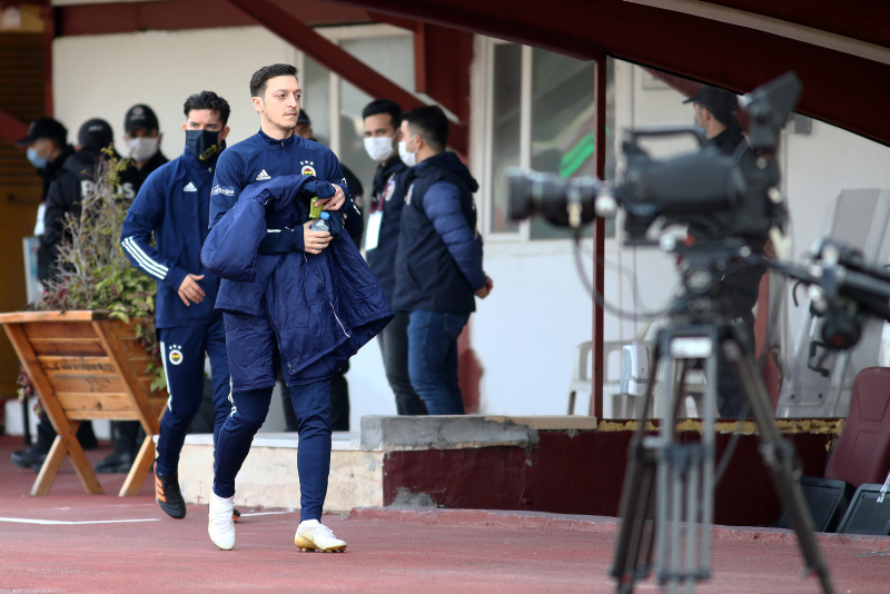 Son dakika Fenerbahçe haberleri: Mesut Özil’den büyük fedakarlık! Dönüş tarihi belli oldu