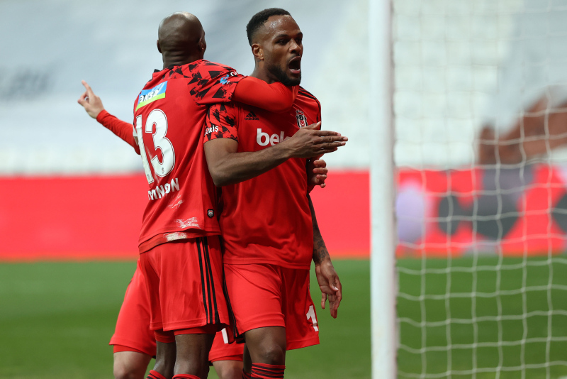 Son dakika spor haberleri: Everton’dan flaş transfer hamlesi! Larin teklifi ortaya çıktı | BJK transfer haberleri