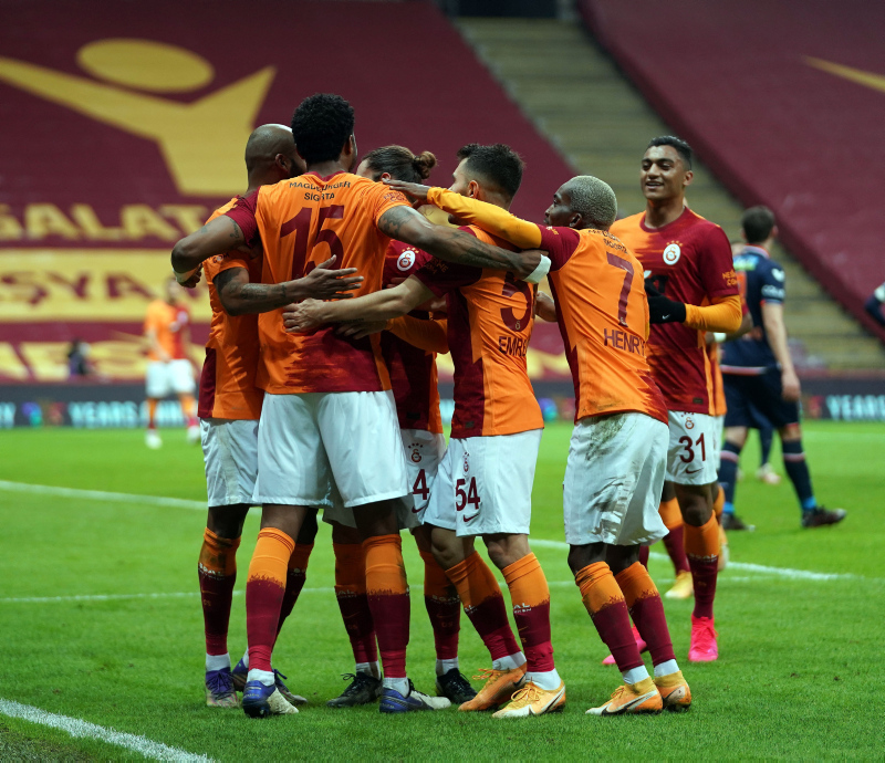 Galatasaray geri dönemiyor! 8 maçta sadece 1 puan...