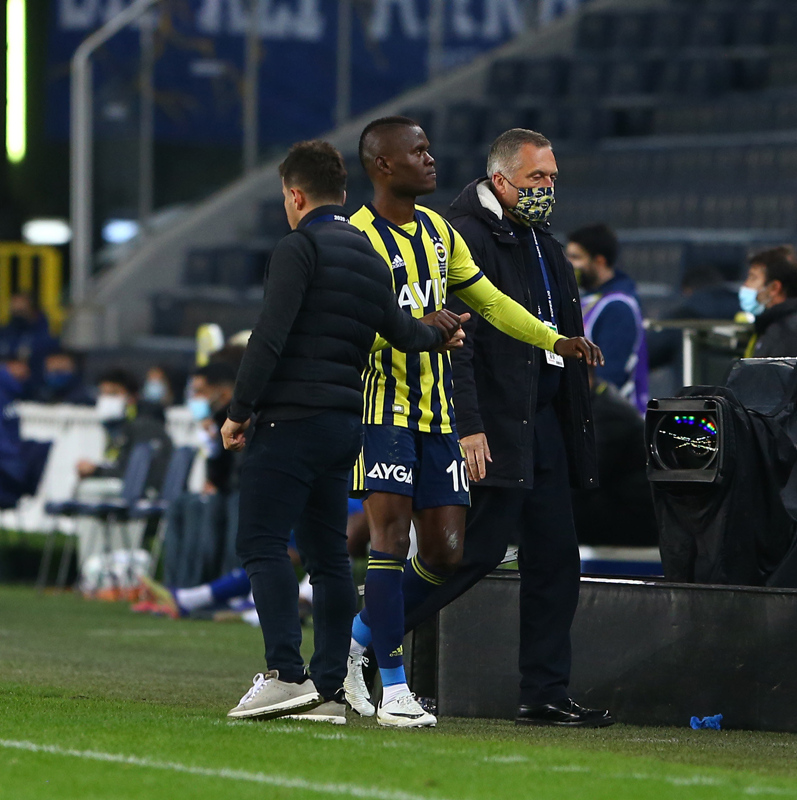 Fenerbahçe’de Mbwana Samatta’dan flaş Emre Belözoğlu sözleri!