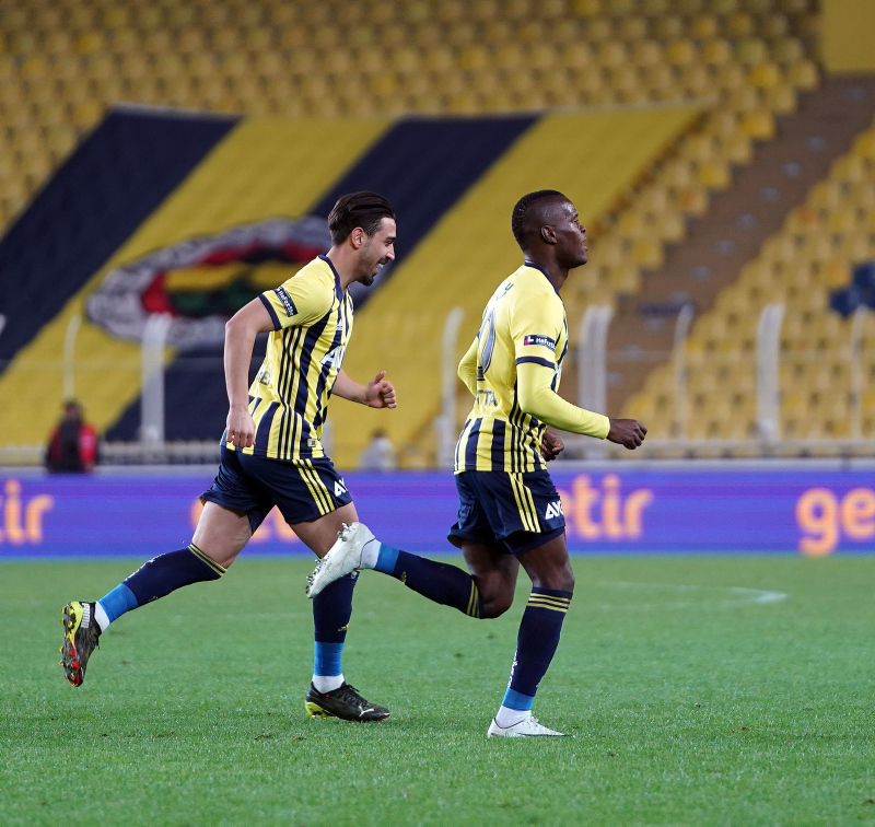 Fenerbahçe’de Mbwana Samatta’dan flaş Emre Belözoğlu sözleri!