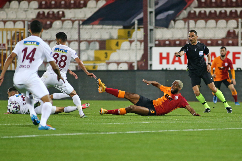 Son dakika spor haberi: Galatasaraylı Ryan Babel’in ekonomisi futbolundan daha iyi! İşte o tavsiye...