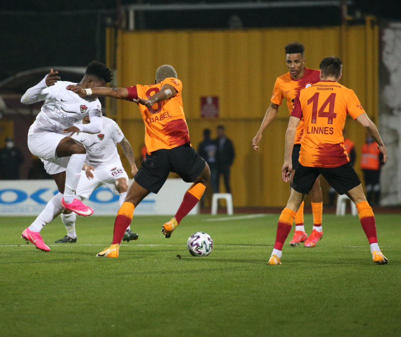 Son dakika spor haberi: Galatasaraylı Ryan Babel’in ekonomisi futbolundan daha iyi! İşte o tavsiye...